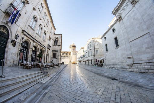 Visit Old Town