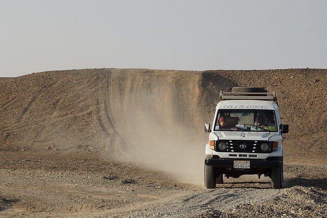 Desert Jeep Expeditions & Quad Biking